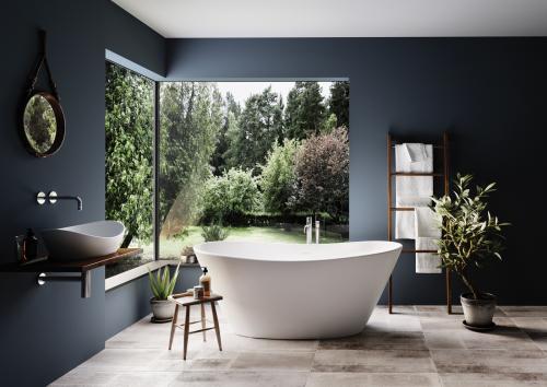 PAA bathtub Amore Silk interior with garden in private house